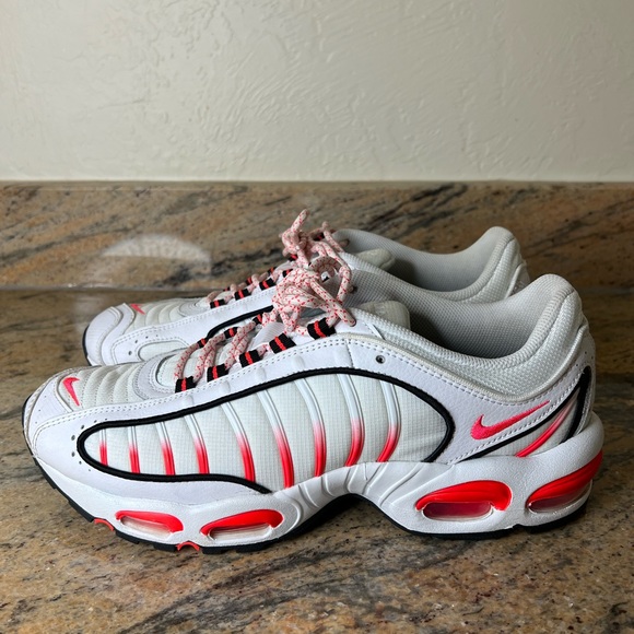 Nike Air Max Tailwind 4 SE - Picture 4 of 7